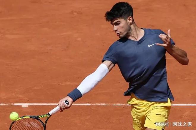 里的巅峰对 里的巅峰对