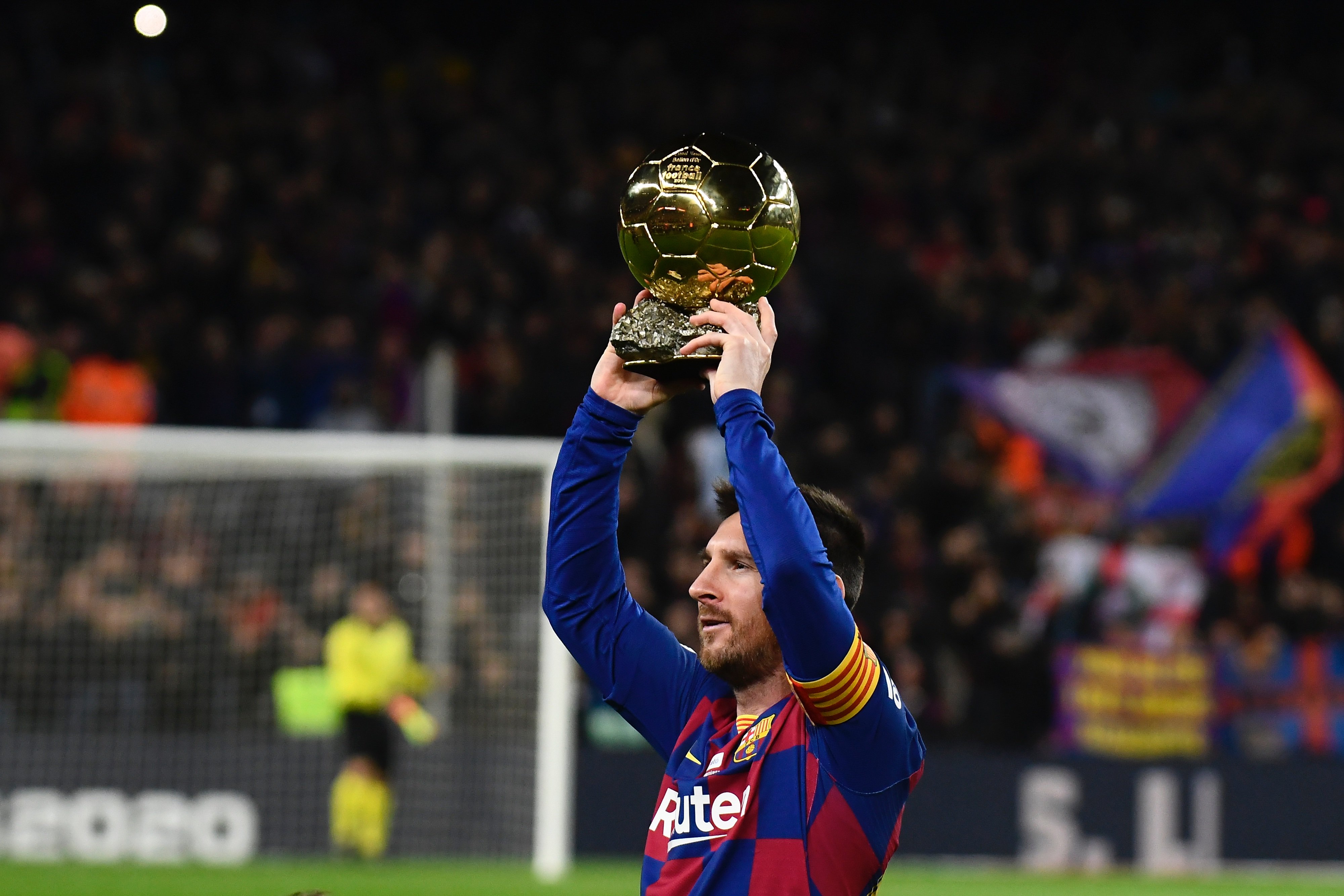 更是网球发 更是网球发